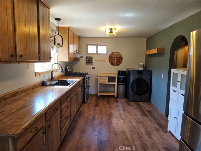 1317 Leisure Lane, Outside Area (inside Ca), CA 93225