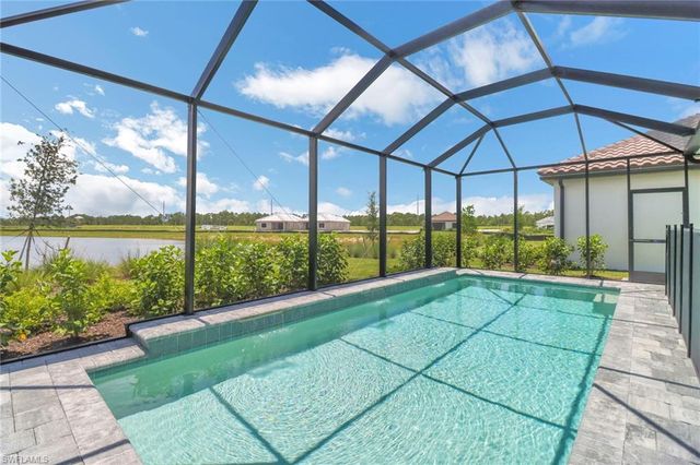 4652 Centaurus CIR, Naples, FL 34120