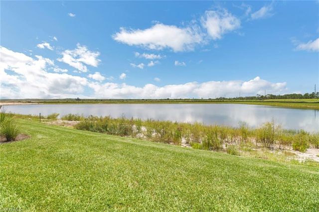 4652 Centaurus CIR, Naples, FL 34120