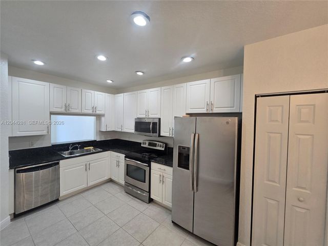 9738 Darlington Place 9738, Cooper City, FL 33328