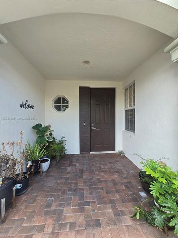 9738 Darlington Place 9738, Cooper City, FL 33328