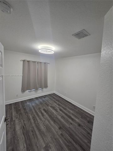 9738 Darlington Place 9738, Cooper City, FL 33328