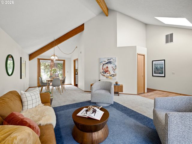 1180 Nw WEYBRIDGE Way, Beaverton, OR 97006