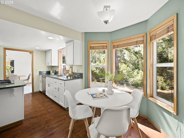 1180 Nw WEYBRIDGE Way, Beaverton, OR 97006