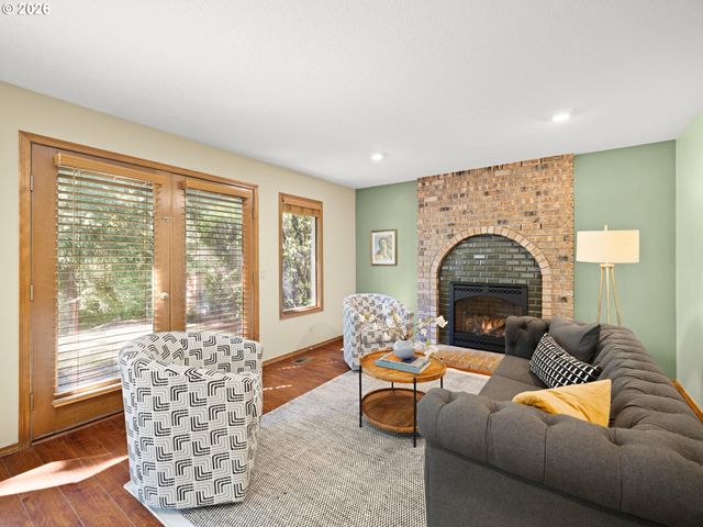 1180 Nw WEYBRIDGE Way, Beaverton, OR 97006