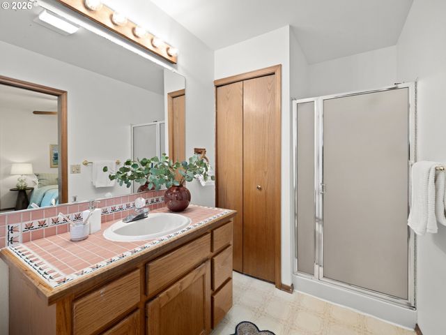 1180 Nw WEYBRIDGE Way, Beaverton, OR 97006