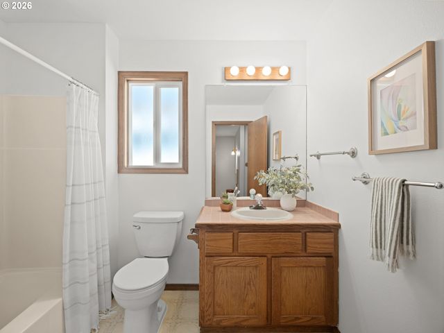 1180 Nw WEYBRIDGE Way, Beaverton, OR 97006