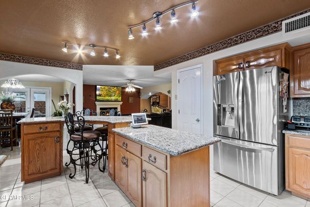 1984 Paseo Granada Ln Lane, El Paso, TX 79936