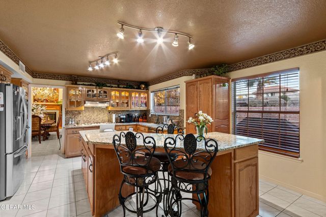 1984 Paseo Granada Ln Lane, El Paso, TX 79936