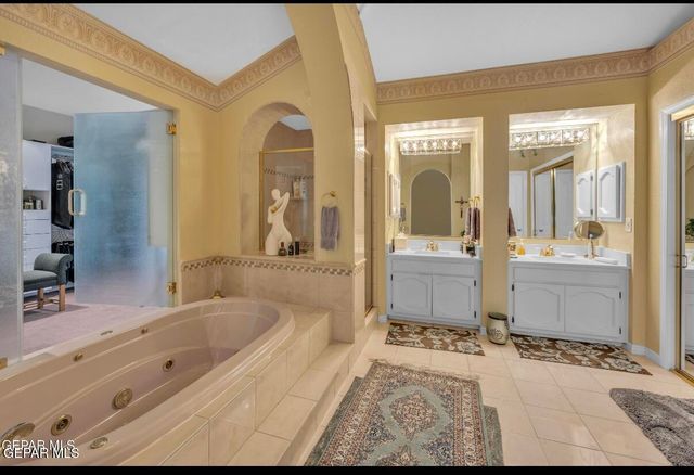 1984 Paseo Granada Ln Lane, El Paso, TX 79936