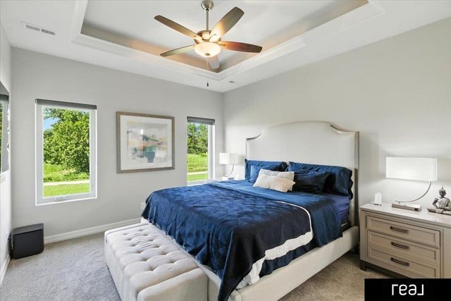 5221 Carriage Road, Council Bluffs, IA 51501