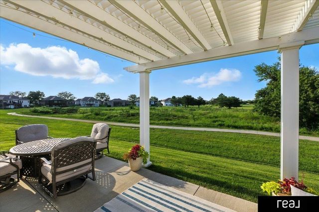 5221 Carriage Road, Council Bluffs, IA 51501