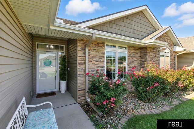 5221 Carriage Road, Council Bluffs, IA 51501