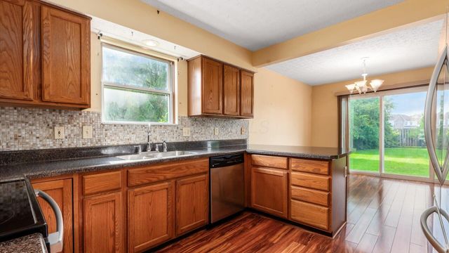 785 Midway Drive, Newark, OH 43055