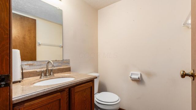 785 Midway Drive, Newark, OH 43055
