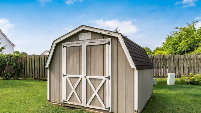 785 Midway Drive, Newark, OH 43055