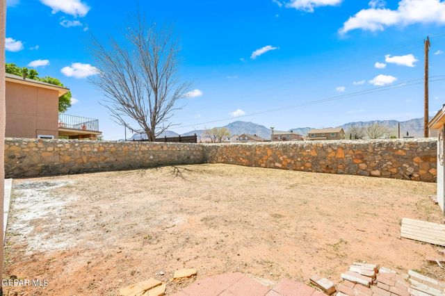 11309 LOMA LINDA Circle, El Paso, TX 79934