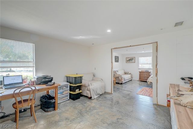 10921 Shirley LN, North Fort Myers, FL 33917