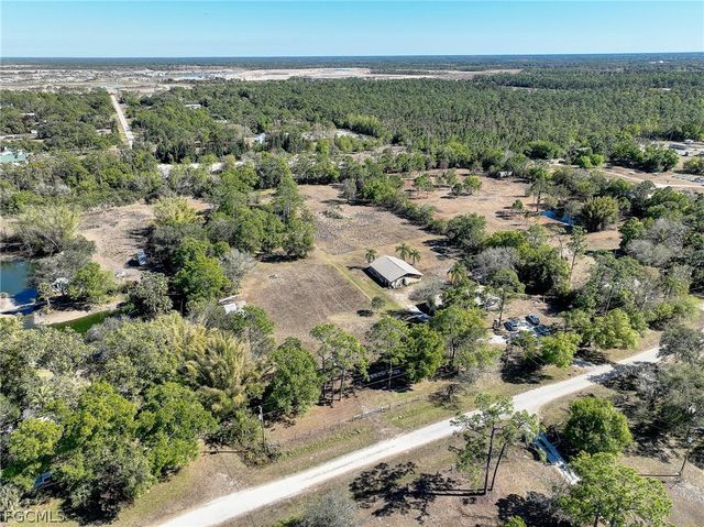 10921 Shirley LN, North Fort Myers, FL 33917