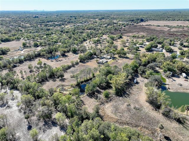 10921 Shirley LN, North Fort Myers, FL 33917