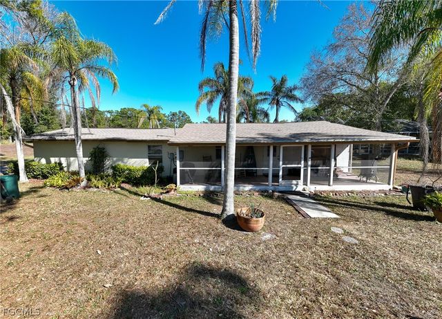 10921 Shirley LN, North Fort Myers, FL 33917