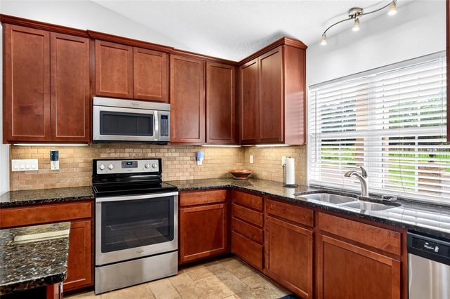 16362 SE 81ST TERRACE, Summerfield, FL 34491