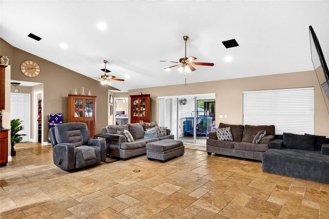 16362 SE 81ST TERRACE, Summerfield, FL 34491