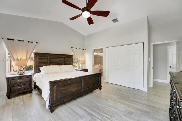 3833 Cypress Lake Dr, Lake Worth, FL 33467