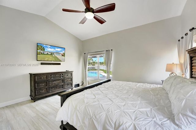 3833 Cypress Lake Dr, Lake Worth, FL 33467