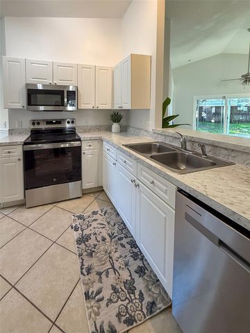 1012 MAYFAIR STREET, Eustis, FL 32726