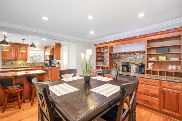 1108 Lakeview Dr, Ashland City, TN 37015