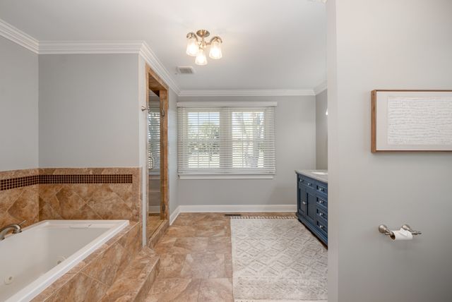 1108 Lakeview Dr, Ashland City, TN 37015
