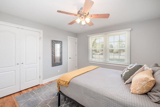 1108 Lakeview Dr, Ashland City, TN 37015