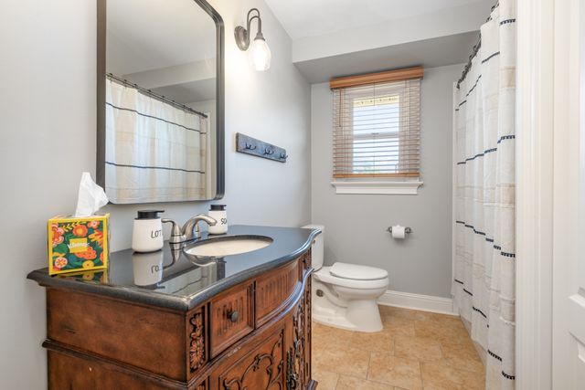 1108 Lakeview Dr, Ashland City, TN 37015