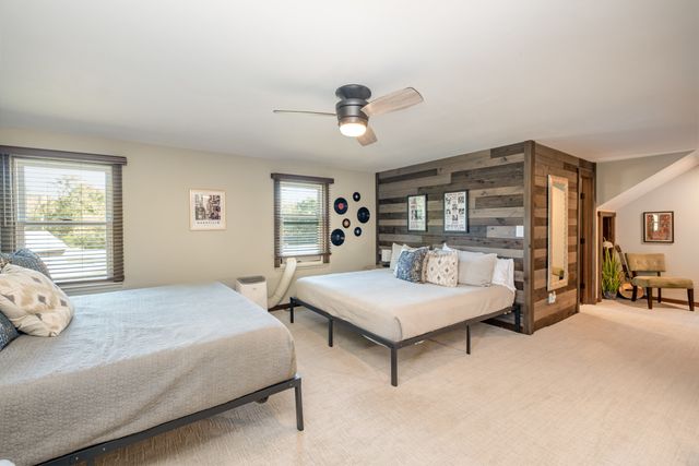 1108 Lakeview Dr, Ashland City, TN 37015