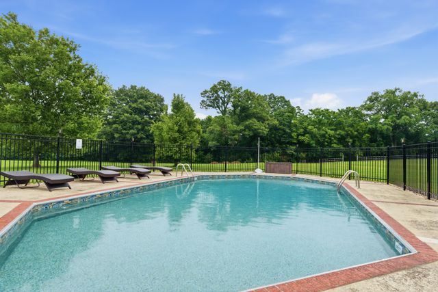 1108 Lakeview Dr, Ashland City, TN 37015