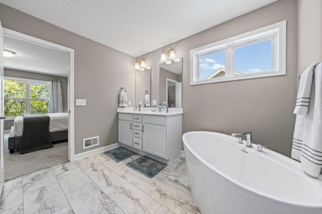 12565 Ardmore Avenue, Rosemount, MN 55068