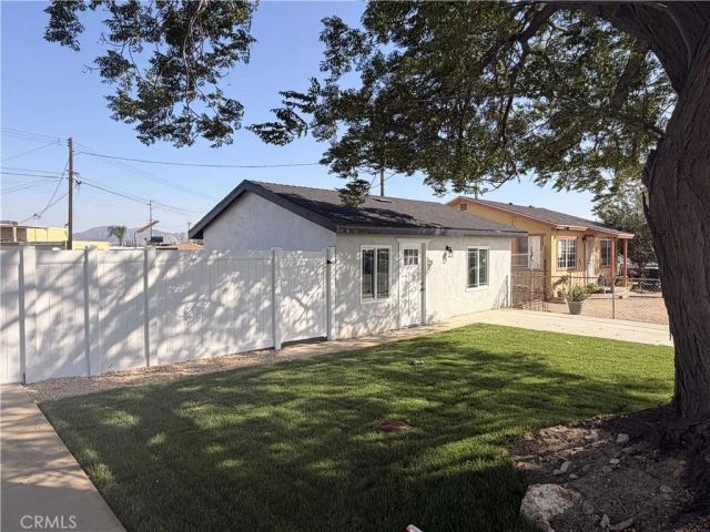 1460 Redlands, Colton, CA 92324