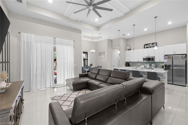 2605 30th ST SW, Lehigh Acres, FL 33976