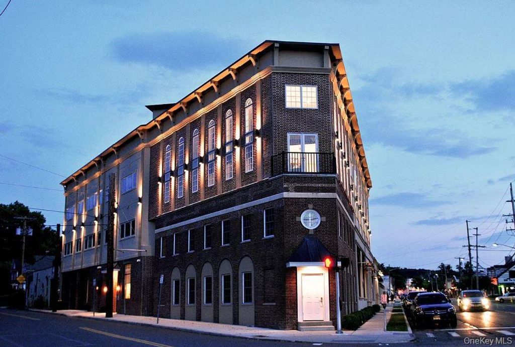 226 New York Avenue 302, Huntington, NY 11743