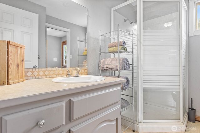 8374 W Meadow Lane, Lynden, WA 98264