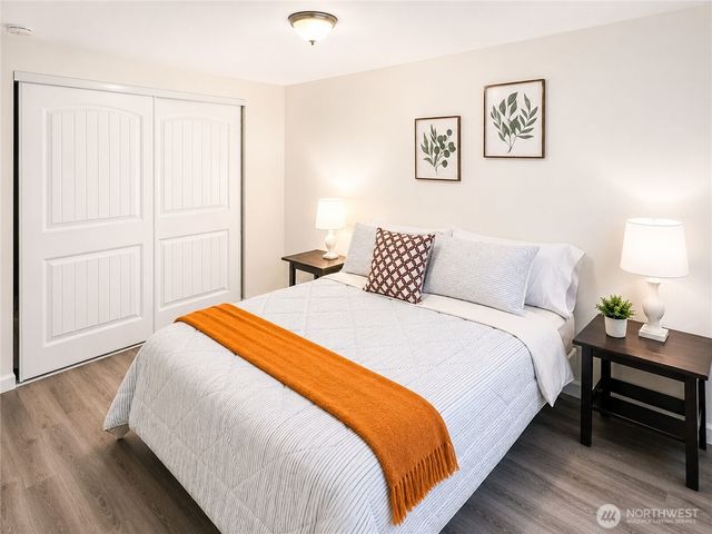 9439 11th Avenue SW, Seattle, WA 98106