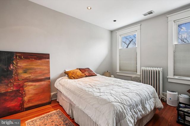 344 11TH ST SE, Washington, DC 20003