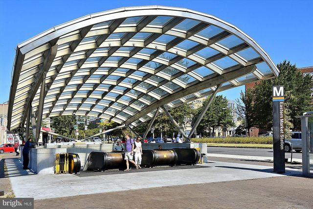 344 11TH ST SE, Washington, DC 20003