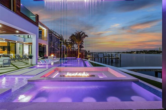 19709 Harbor Rd, Jupiter, FL 33469