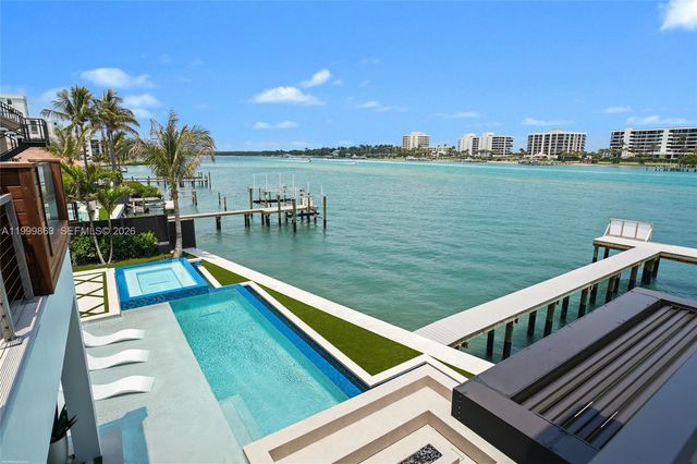 19709 Harbor Rd, Jupiter, FL 33469