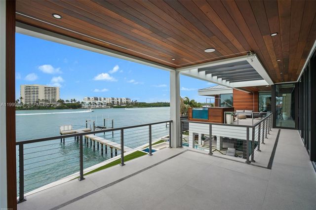 19709 Harbor Rd, Jupiter, FL 33469