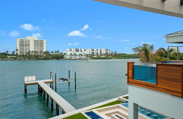 19709 Harbor Rd, Jupiter, FL 33469