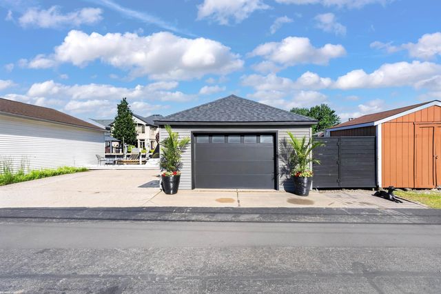 45850 Private Shore Drive, Chesterfield Twp, MI 48047
