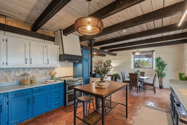 3 Maya Lane, White Rock, NM 87547